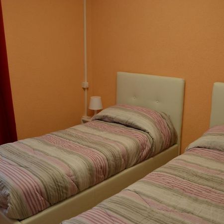 Casa Yoghi Hotel Cadenazzo Bagian luar foto